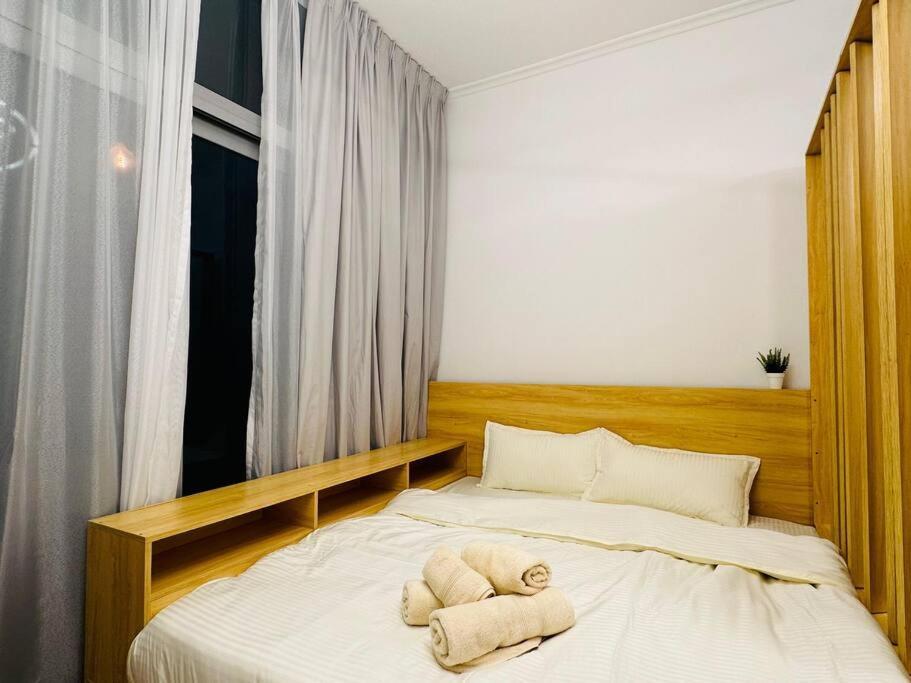 Stunning Newly Furnished Marina Appartement *