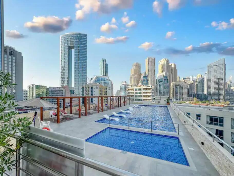 Stunning Newly Furnished Marina * Dubaï