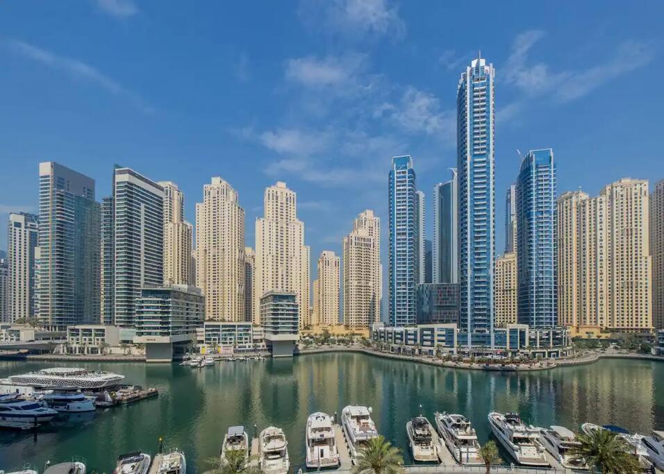 Stunning Newly Furnished Marina