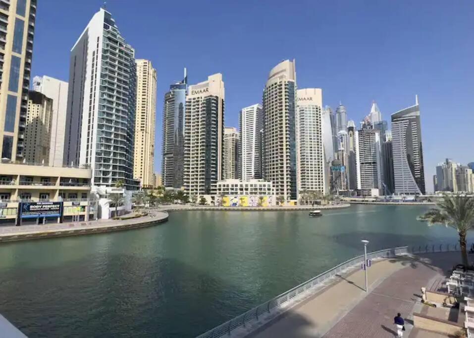Stunning Newly Furnished Marina Appartement Dubaï