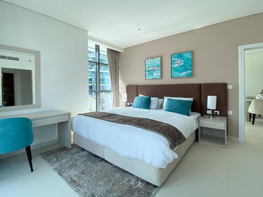 1 Bedroom 65m2, Infinity Pool, West Beach, Noise Insulation Apartament