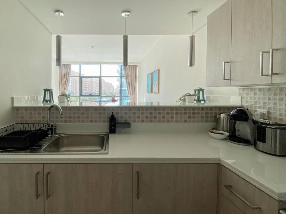 1 Bedroom 65m2, Infinity Pool, West Beach, Noise Insulation Apartament Dubai