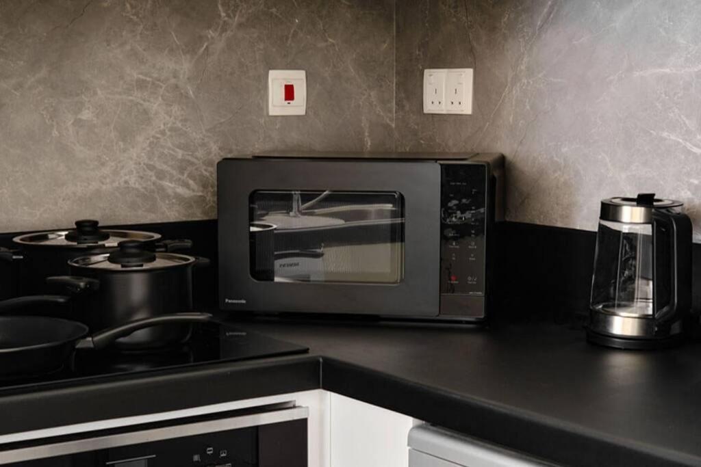 Modern 1-bedroom In Marina Botanica Tower Appartement Dubaï
