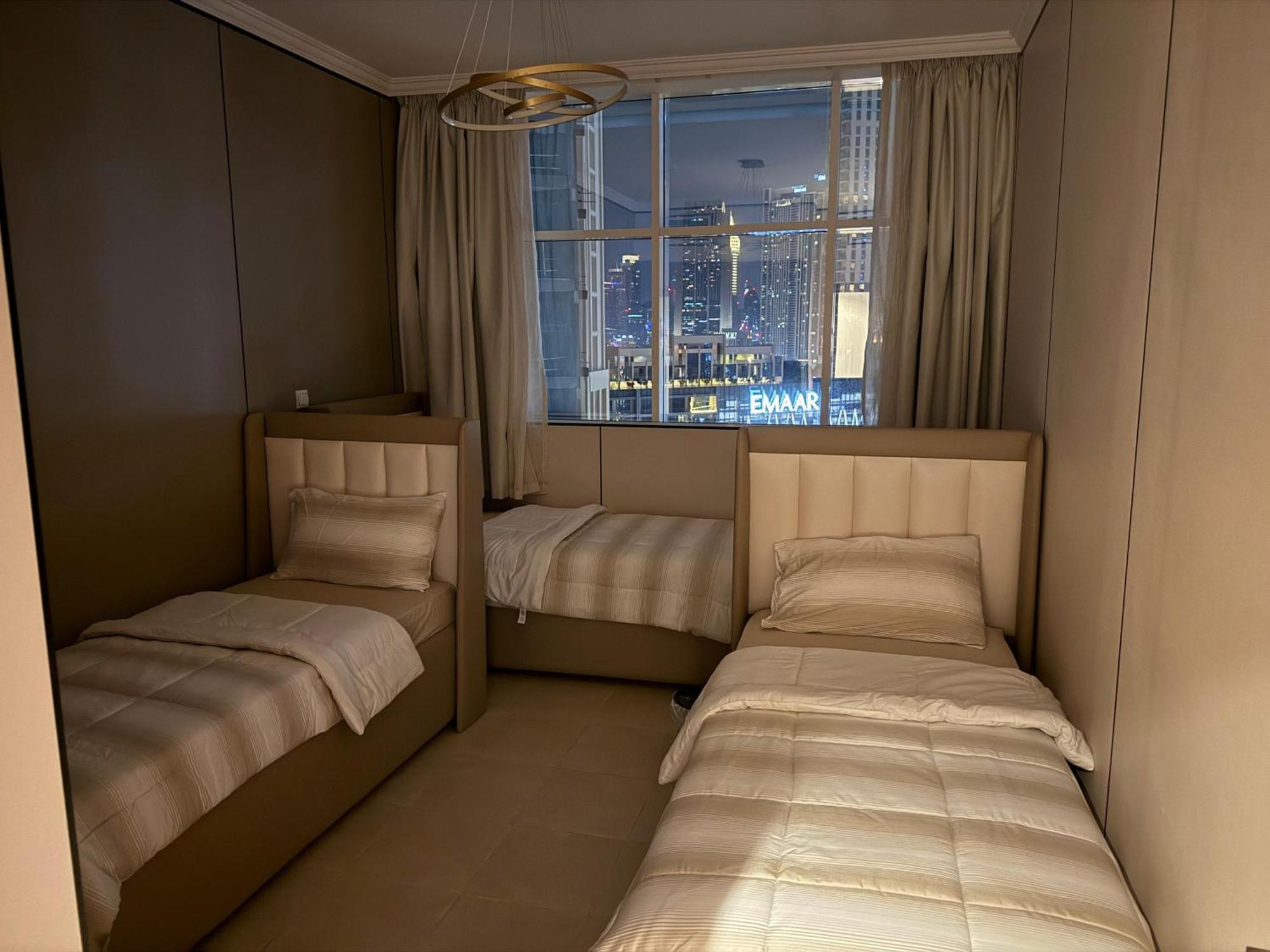 5 Min To Mall Downtown Dormitory M & F Estalagem Dubai