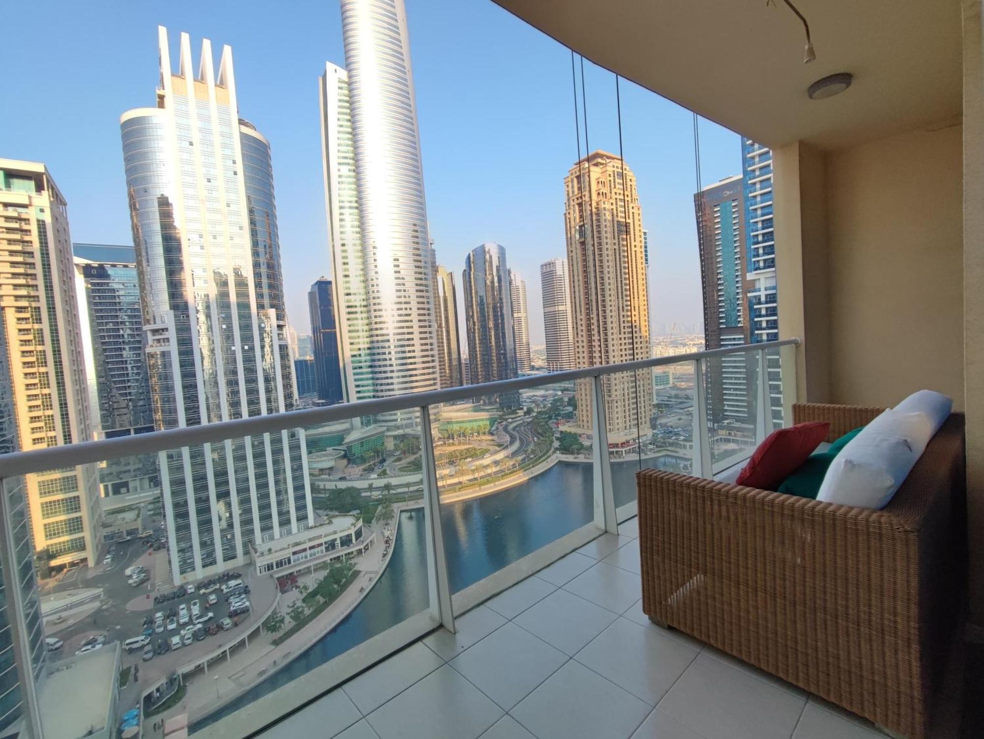 One Bedroom With Pool & Gym Near Marina Dubái