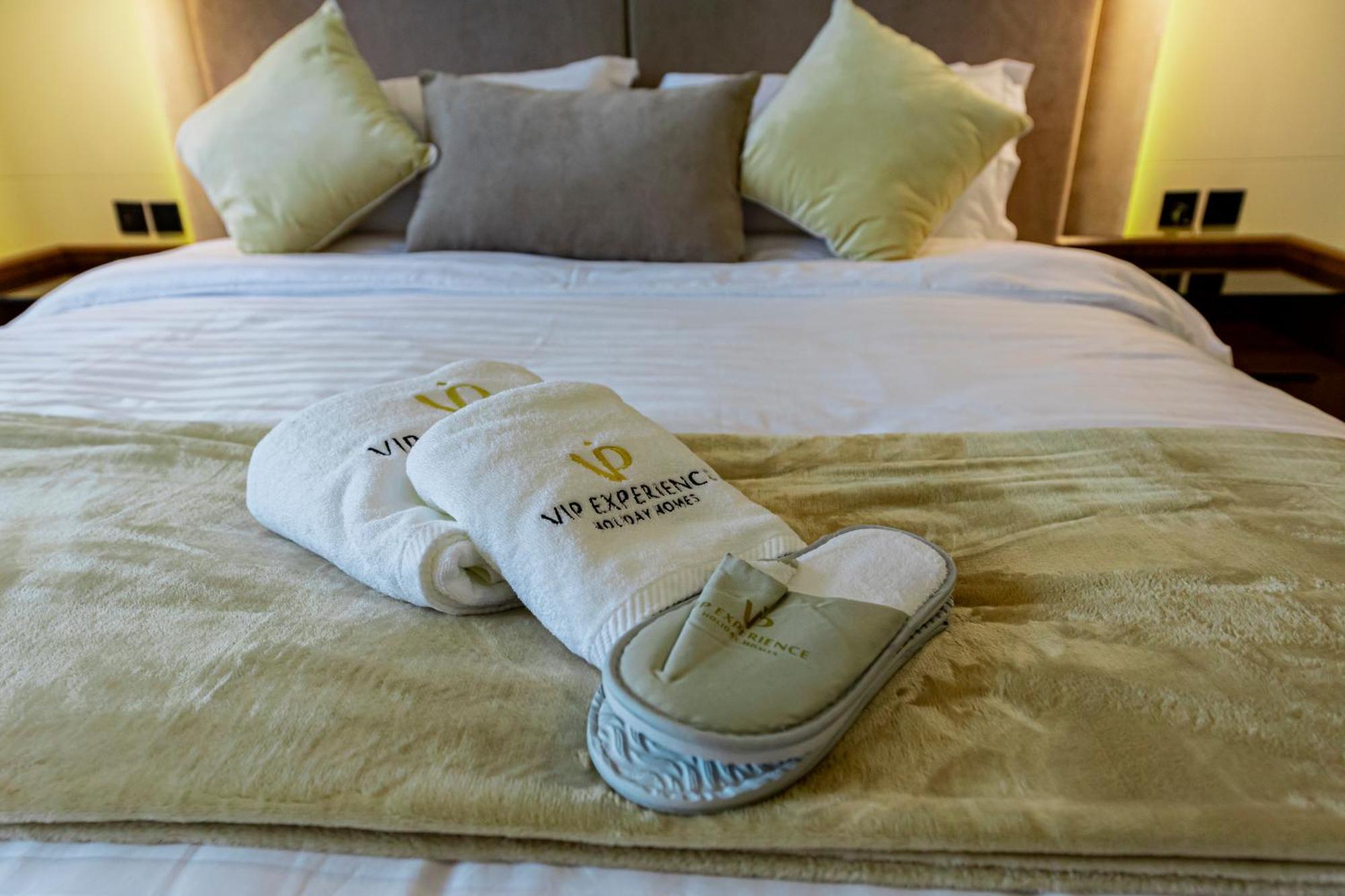 Vip Experience Downtown At Boulevard T2 - Burj Khalifa View - Modern Luxury Apartemen Dubai