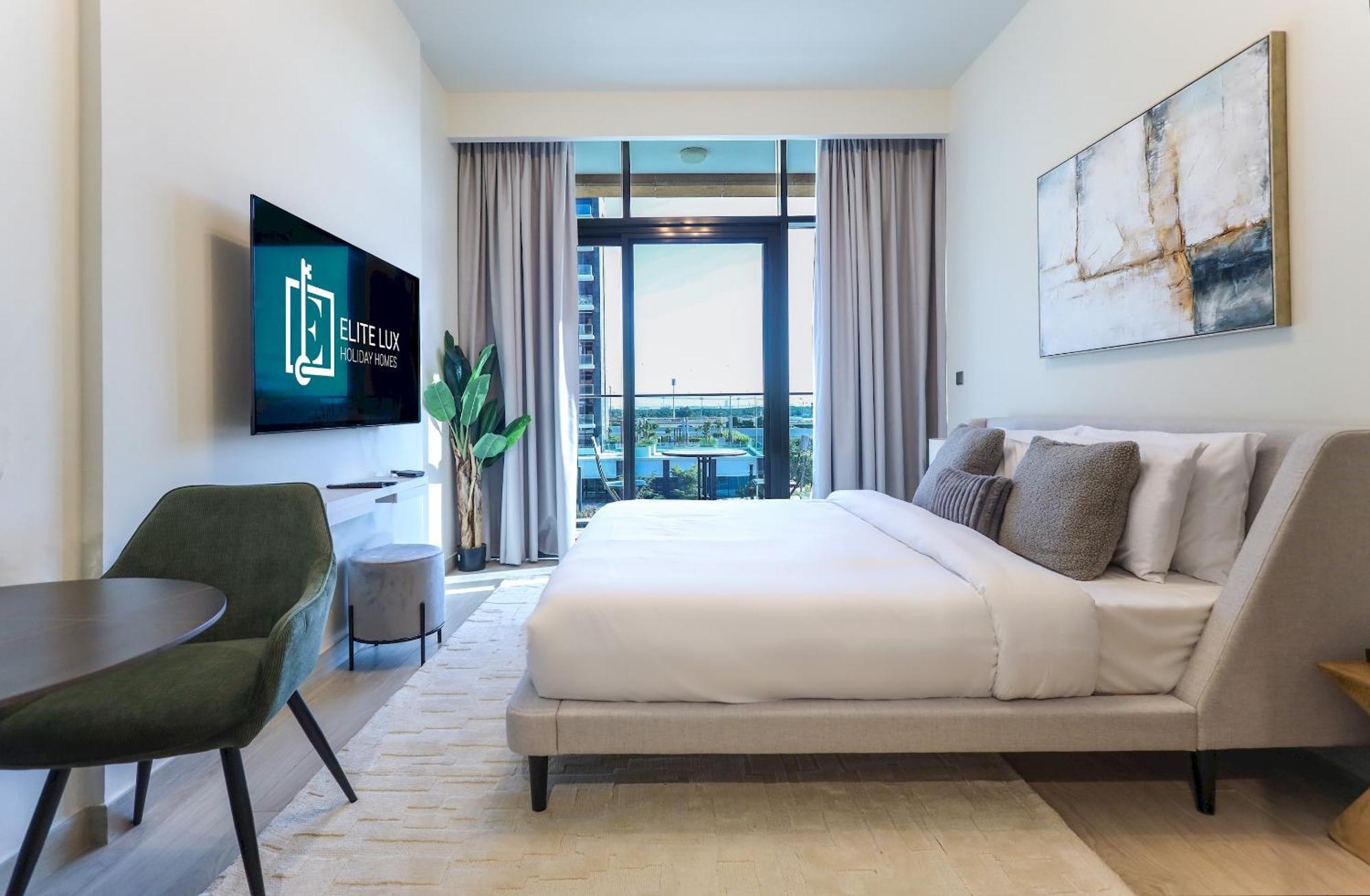 Elite Lux Homes - Sleek In Azizi Riviera Prime Location Dubaï