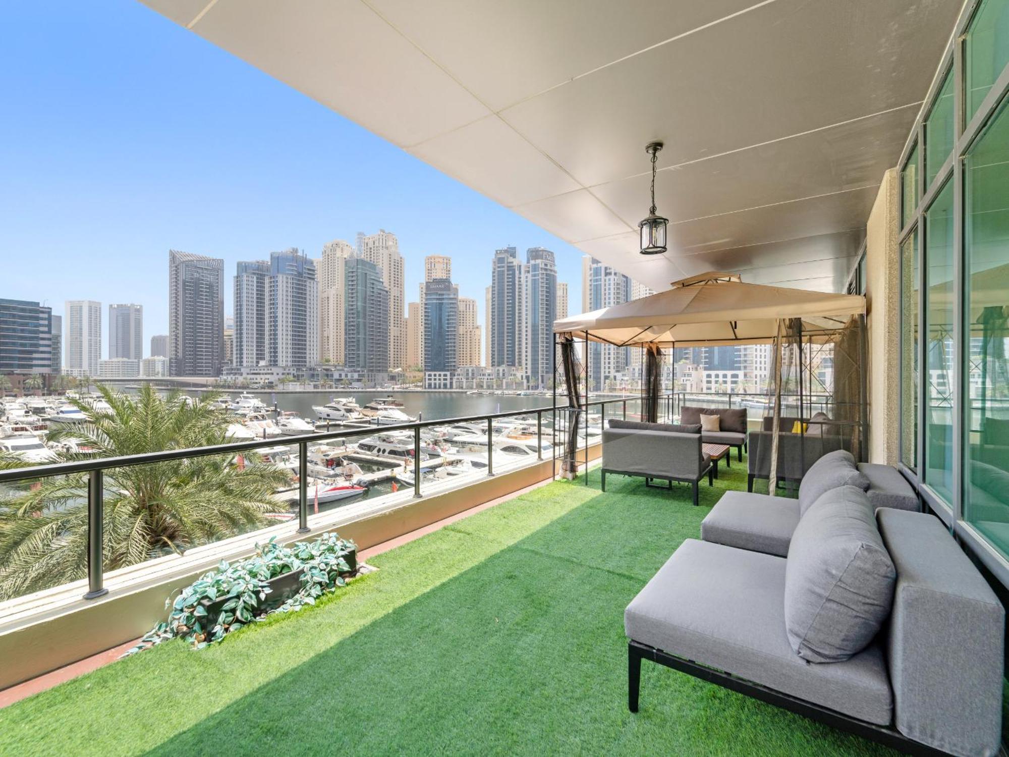 Beachfront Bliss 3bdr-majara In Marina With Patio Appartement Dubaï