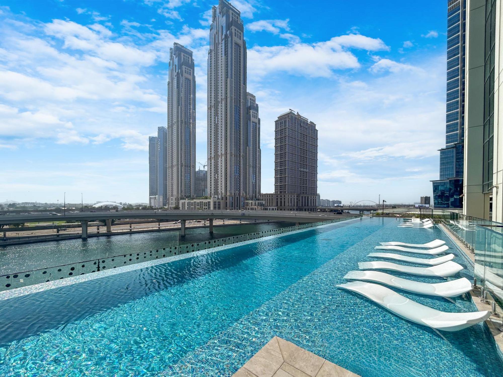 Appartement Elegantly Furnished Missoni With Canal Views Dubaï