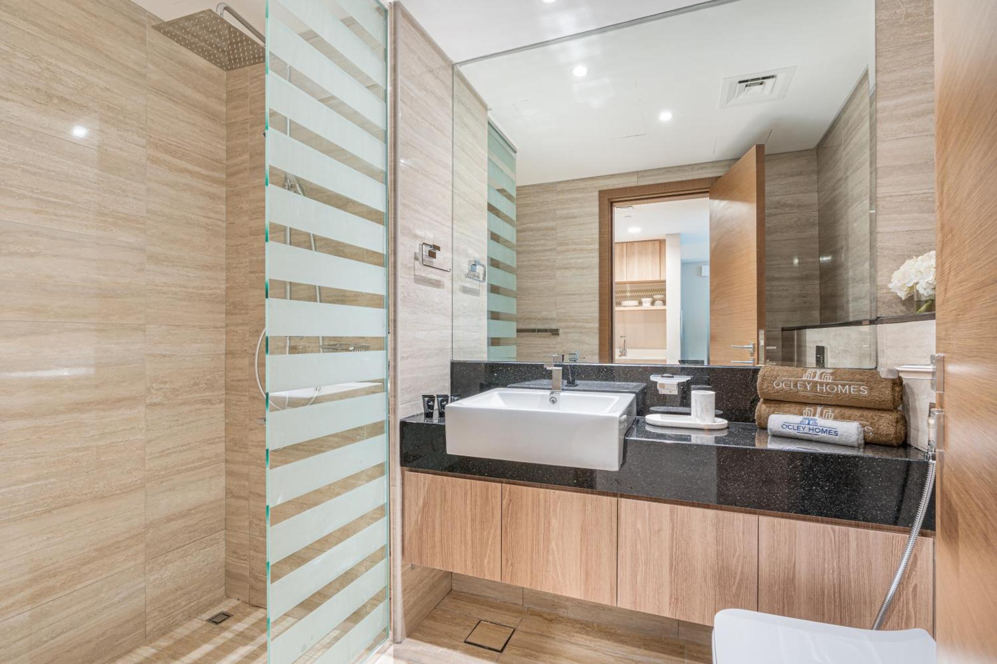 Appartement Elegantly Furnished Missoni With Canal Views Dubaï