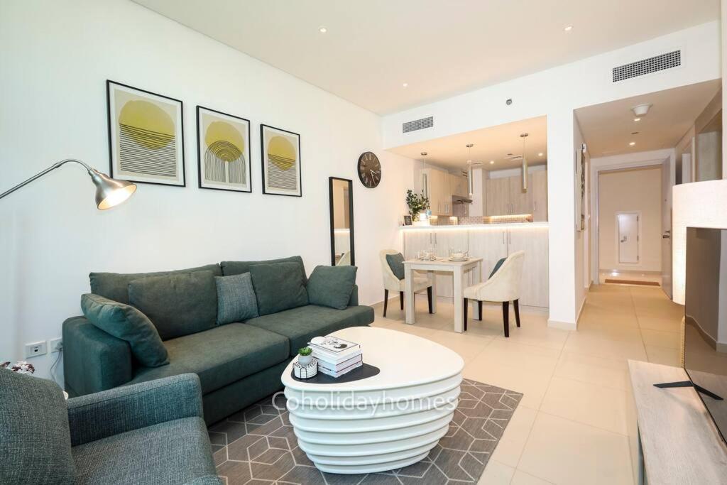 Appartamento 1 Bedroom Rooftop Infinity Pool & Padel Court *