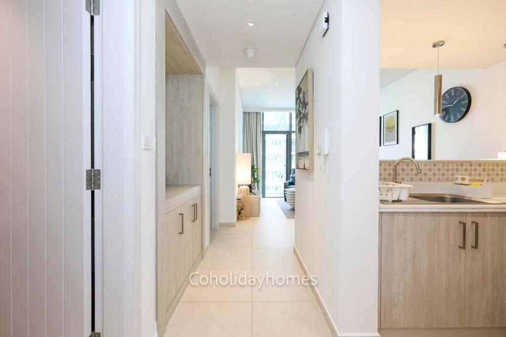 1 Bedroom Rooftop Infinity Pool & Padel Court Appartamento Dubai