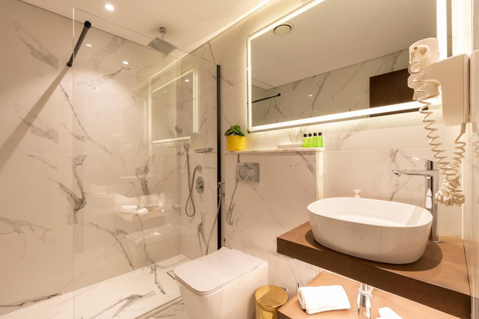 Luxurious Near Burj Khalifa & Mall Appartement