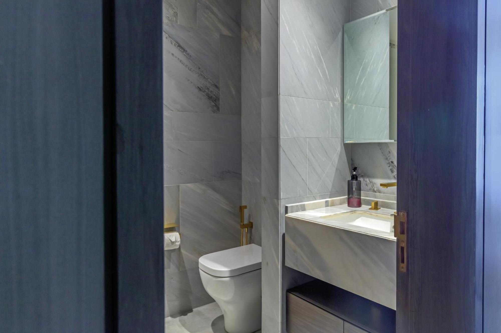 Luxury 3bdr Apartment, Pool & Access