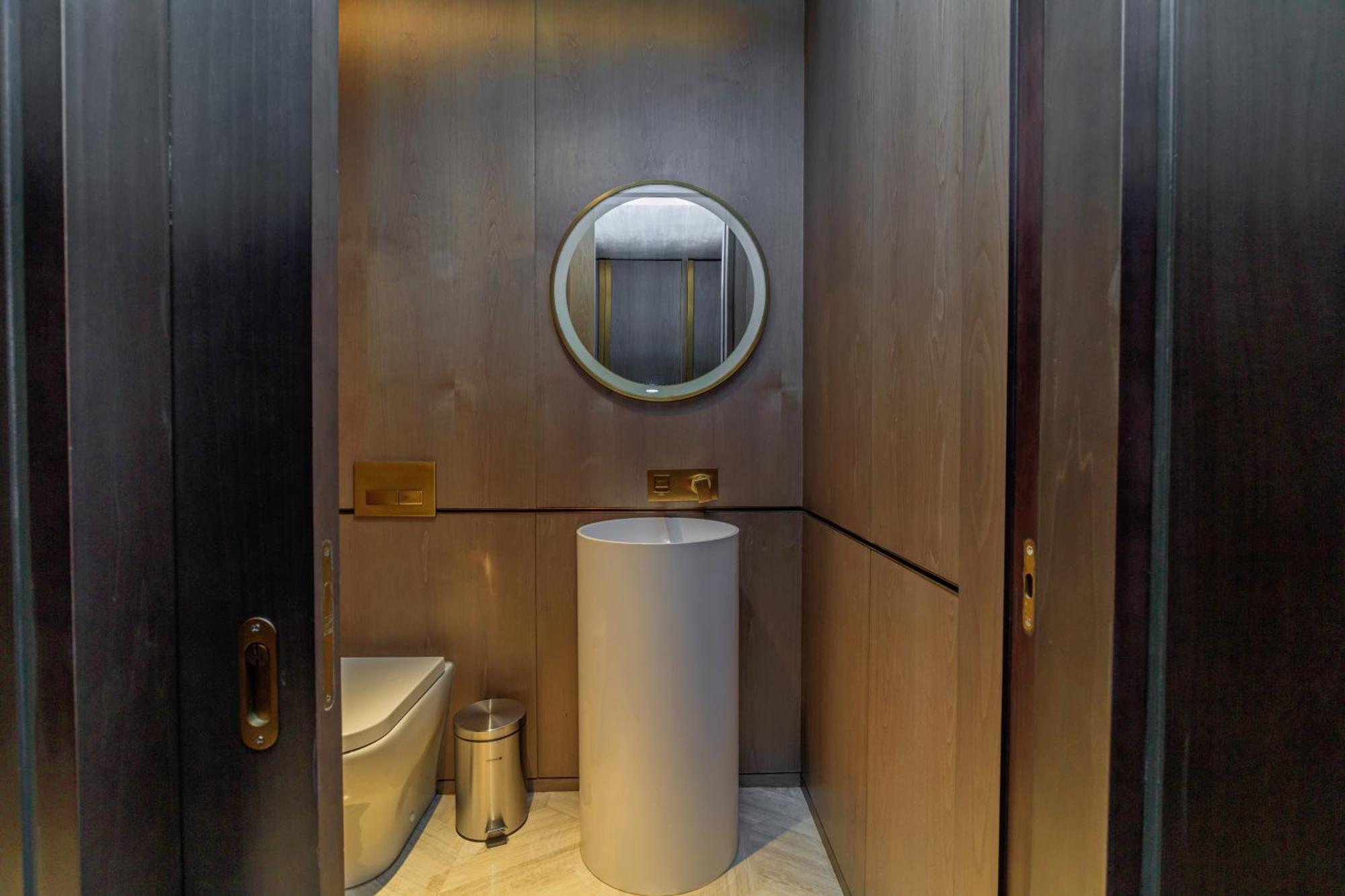 Luxury 3bdr Apartment, Pool & Access