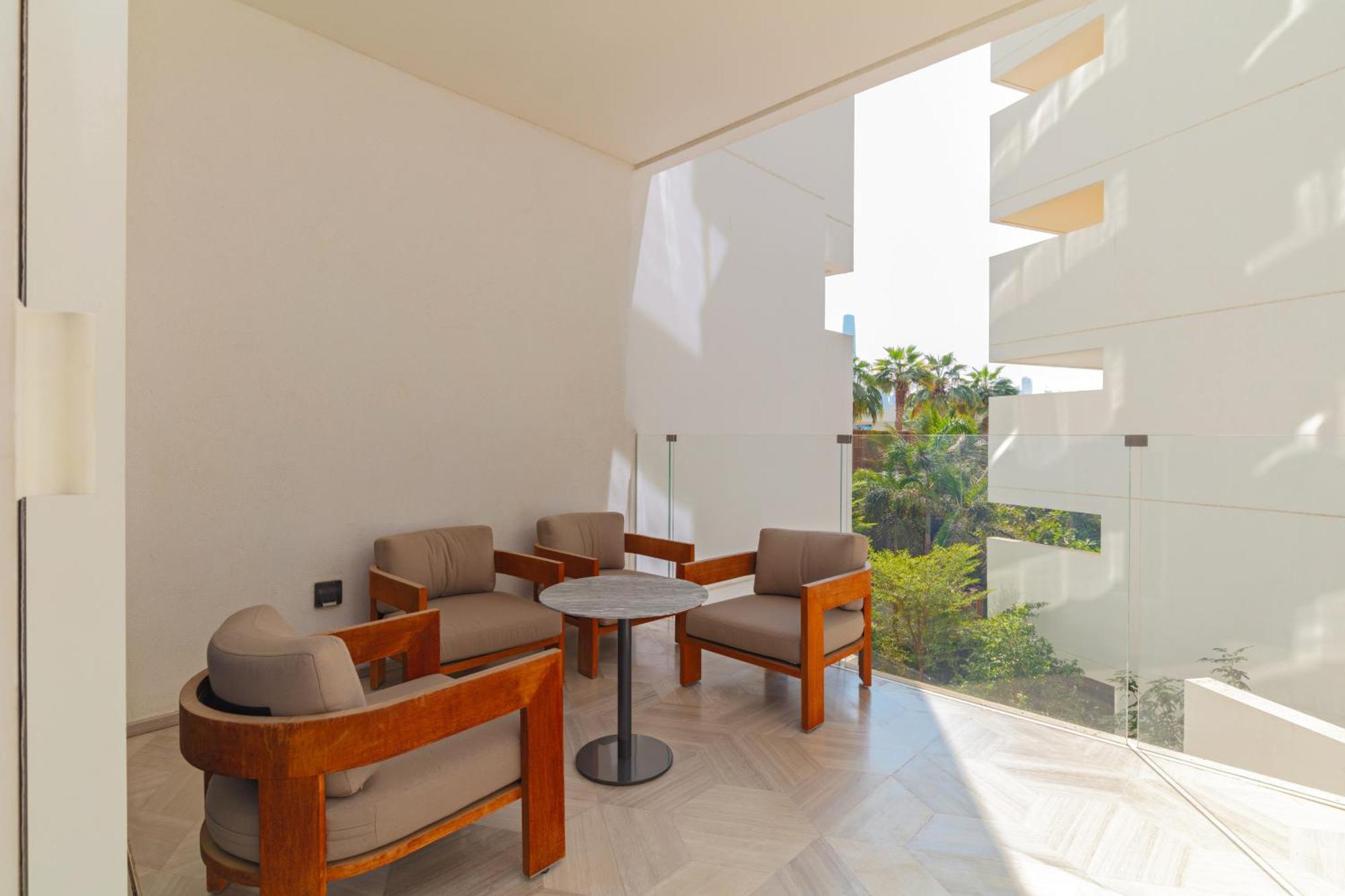 Luxury 3bdr Apartment, Pool & Access Appartement