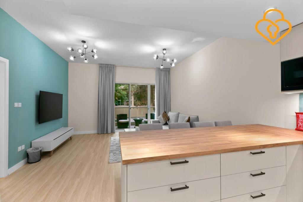 Prime Location, Great Value 1 Bedroom Near Moe, Greens Dubaï