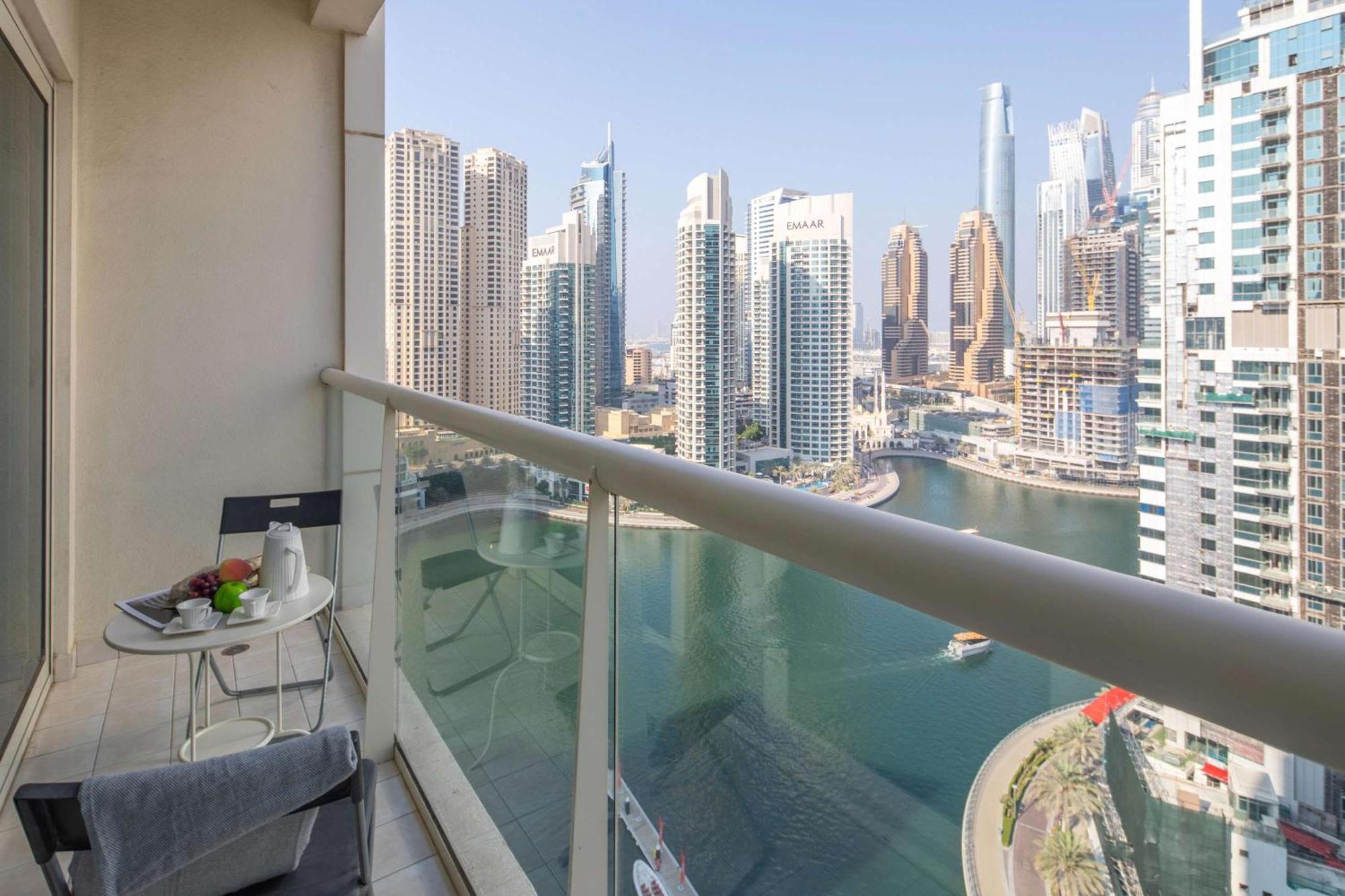 Frank Porter - Marina Views Tower A Appartement
