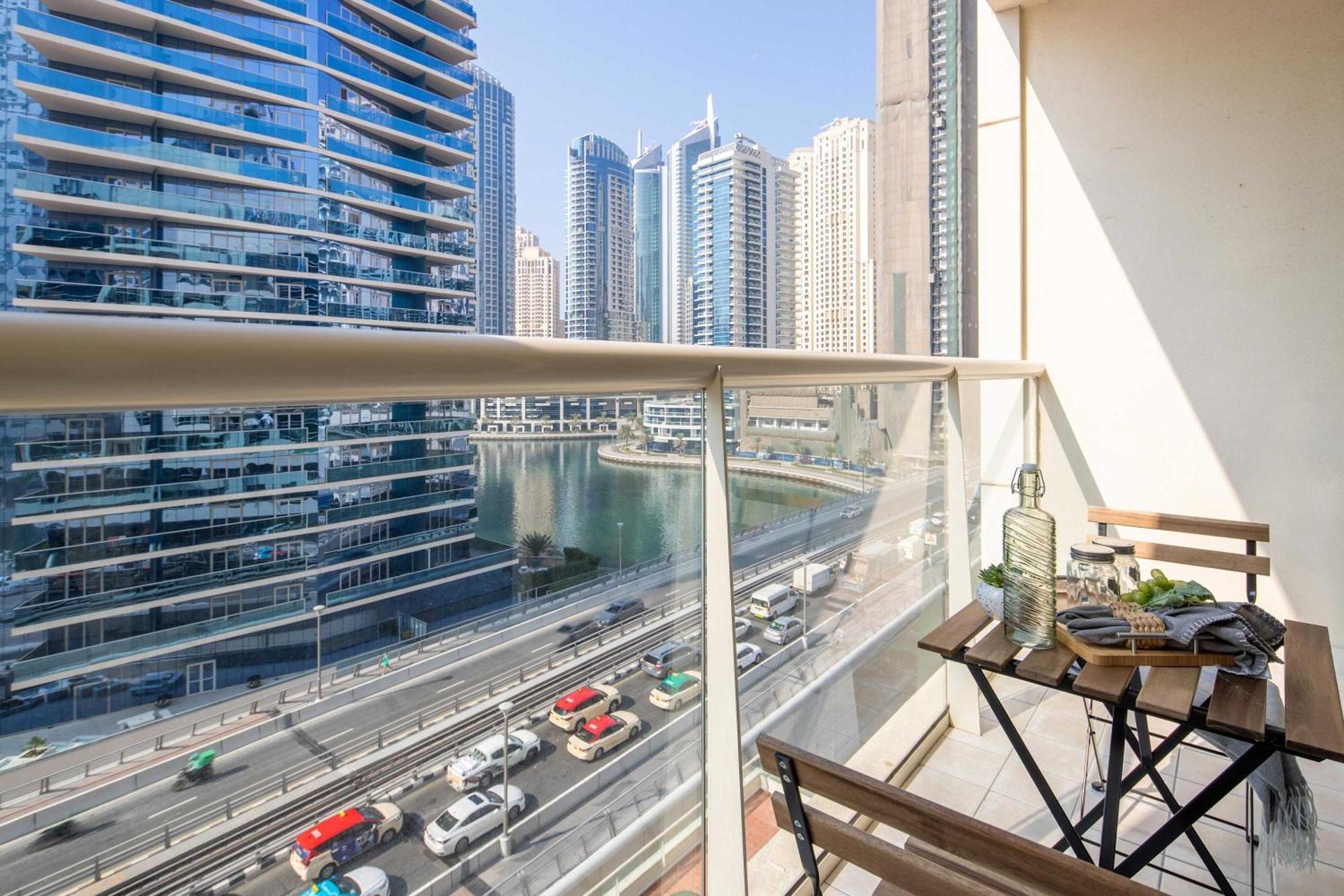 Frank Porter - Marina Views Tower B Dubaï