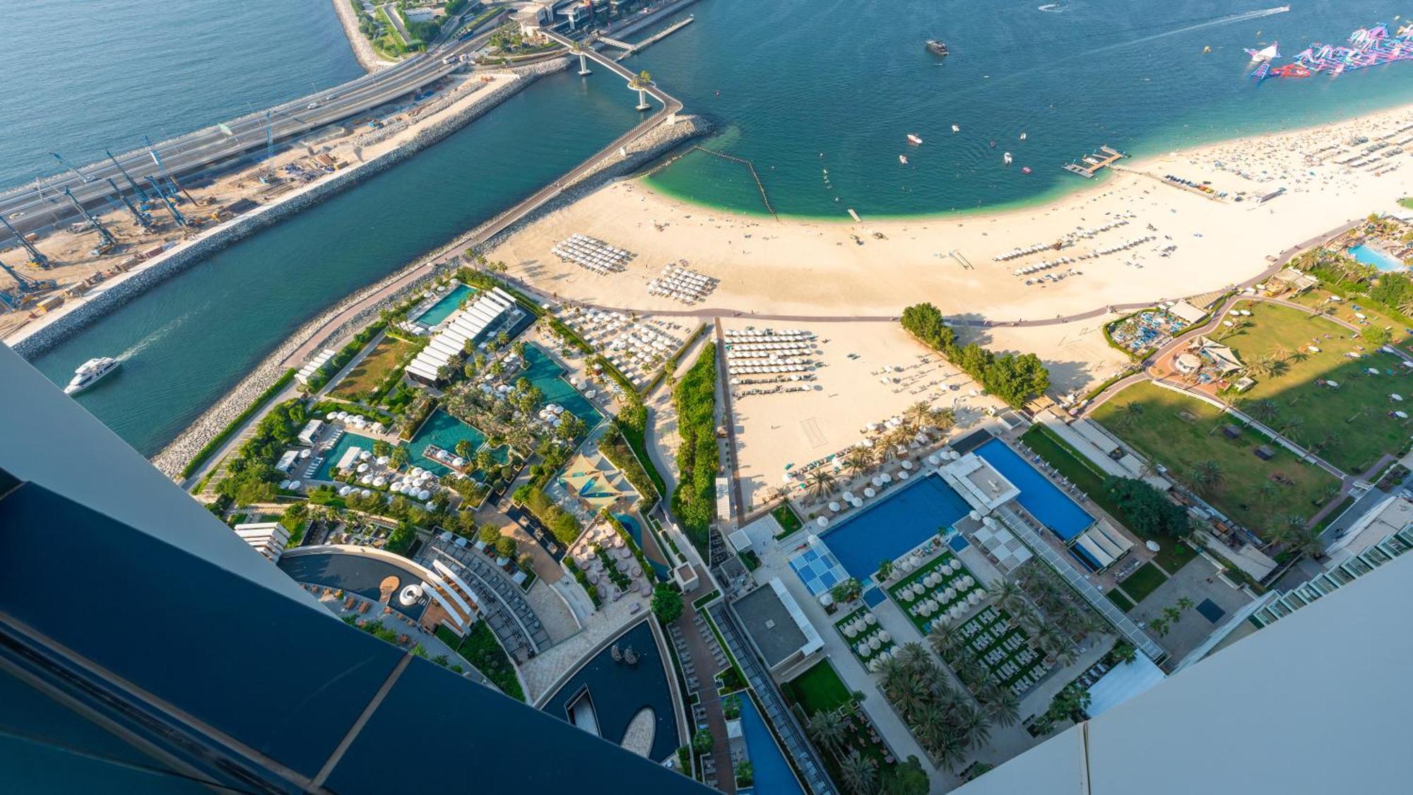 The Address Beach Jbr - 3br Beachfront With Ain View By Tlre Apartamento