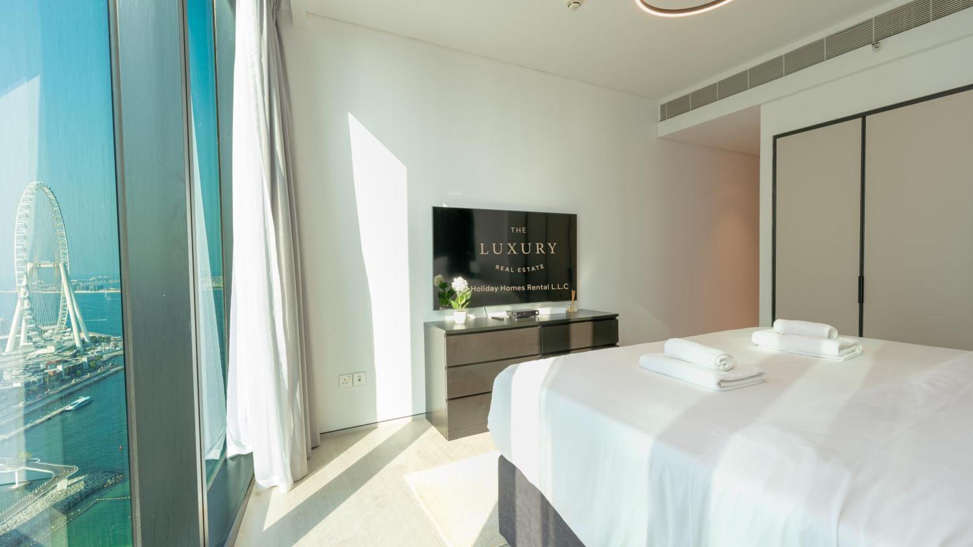 Apartamento The Address Beach Jbr - 3br Beachfront With Ain View By Tlre