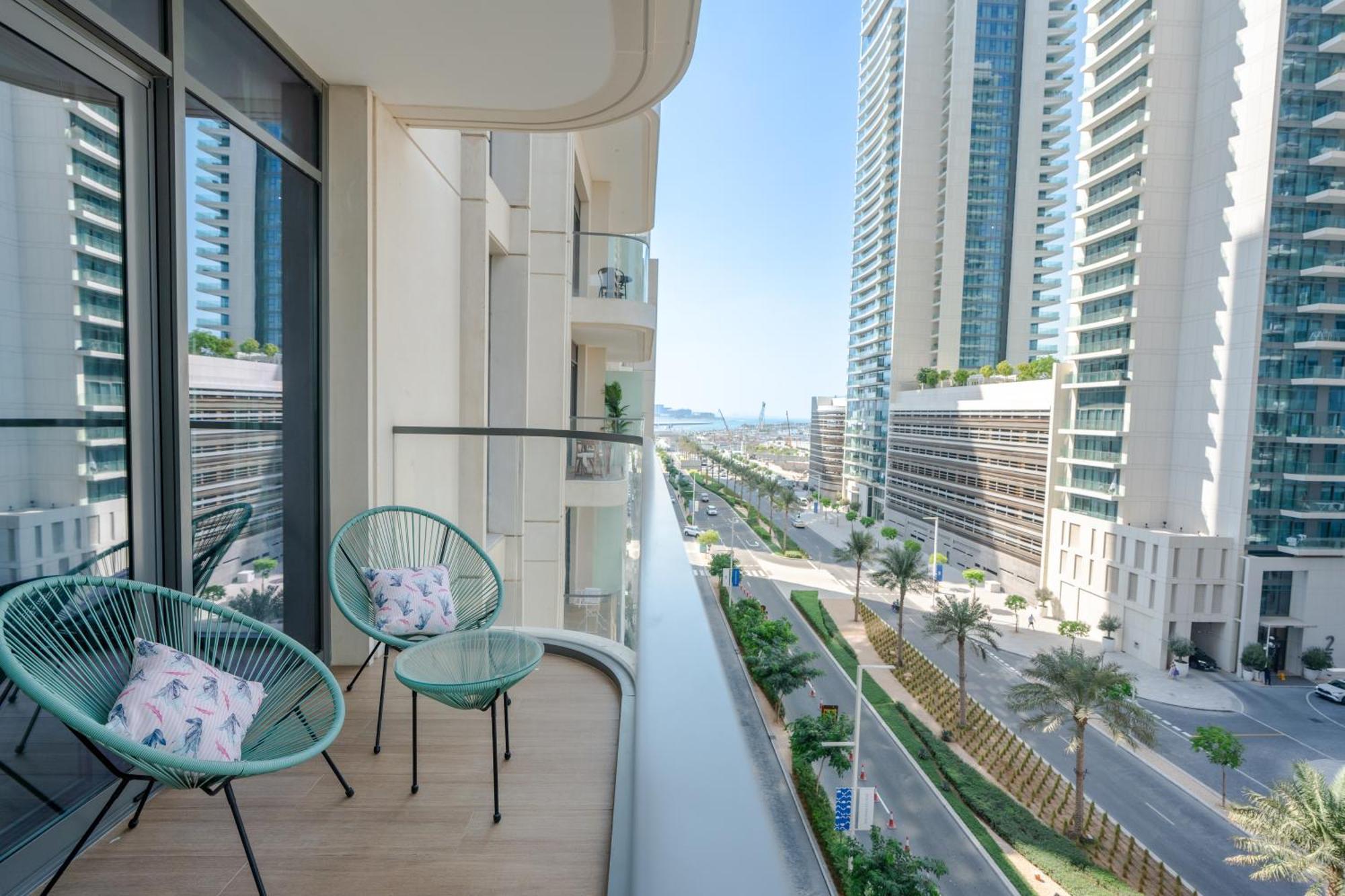 Pure Voyage Beachfront Dubaï