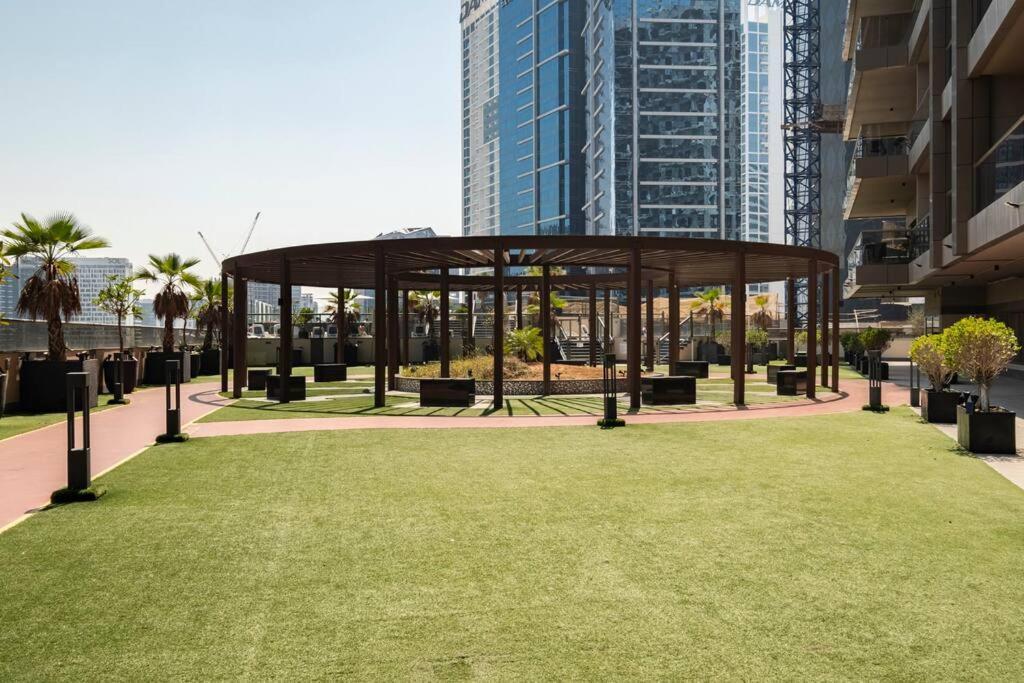Apartamento Spacious 1 Bed Huge Balcony Downtown Burj Khalifa *