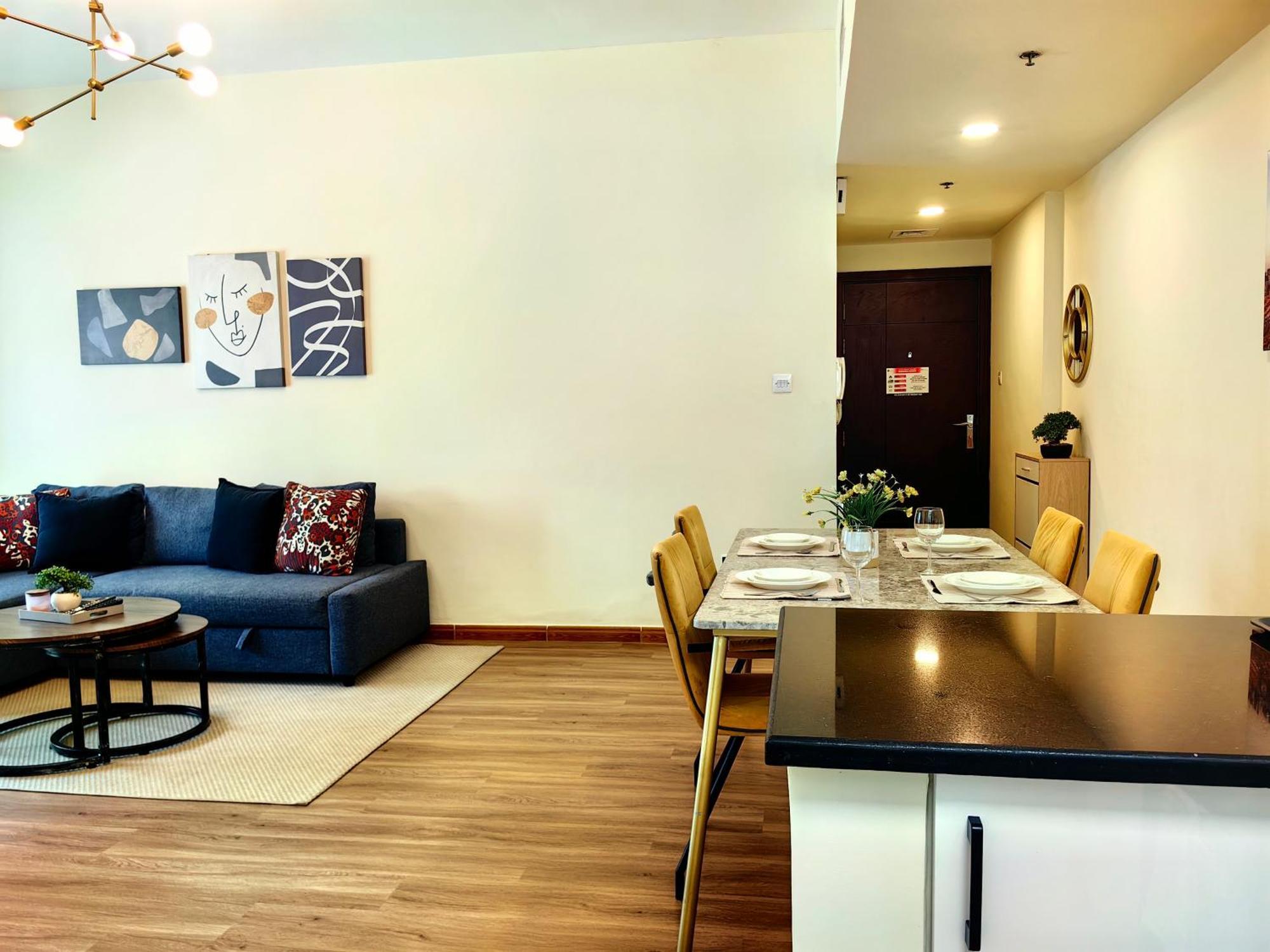 1 Bedroom Renovated In Marina Diamond 3 Close To Tram And Metro Dubái