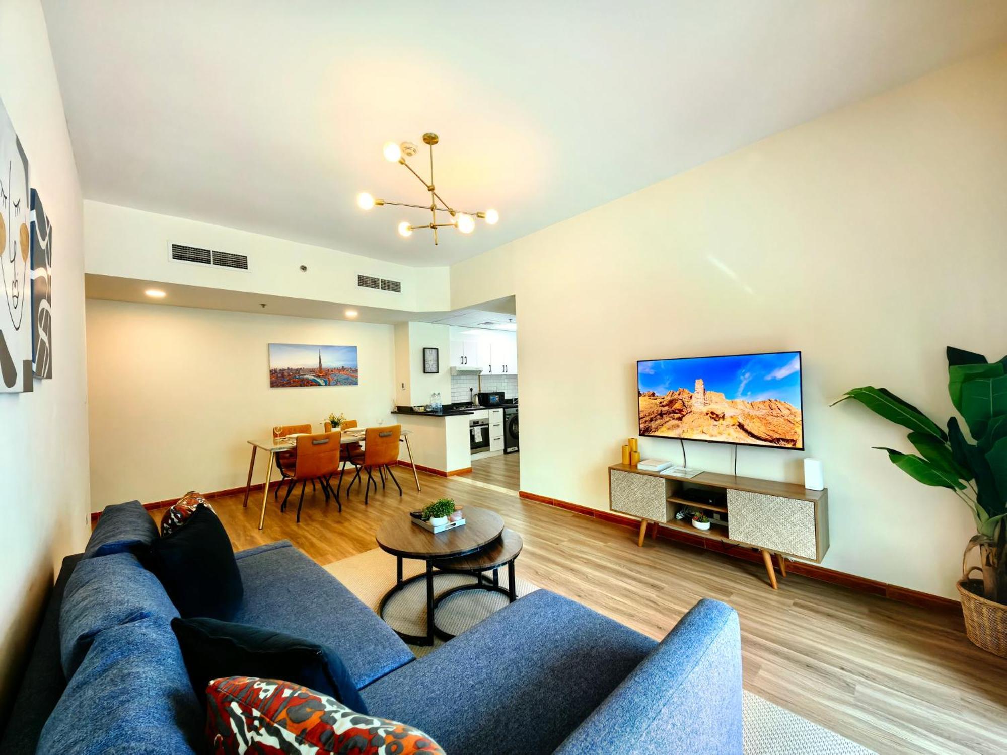 1 Bedroom Renovated In Marina Diamond 3 Close To Tram And Metro Apartamento