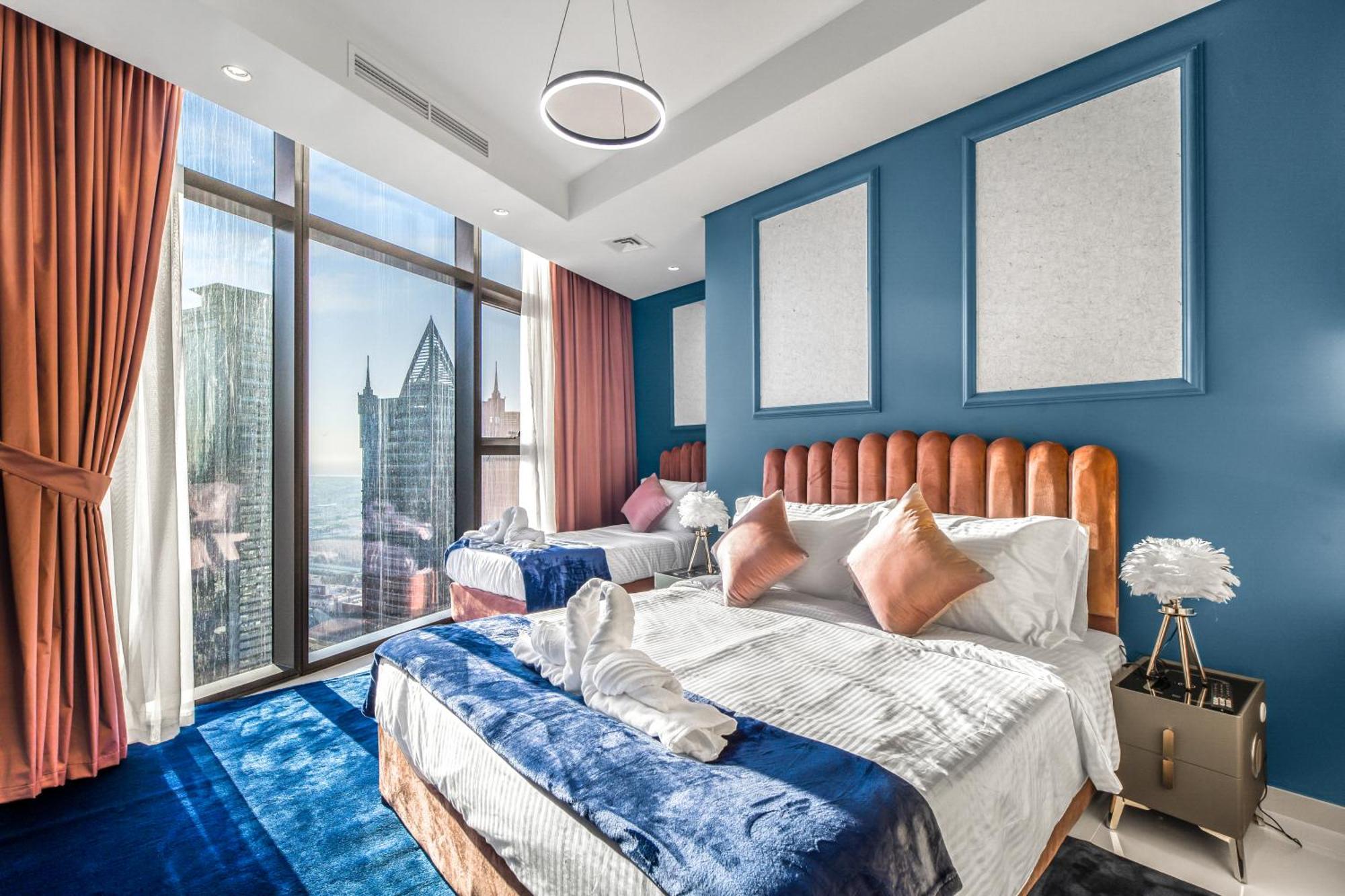 Lägenhet Pool In The Clouds With Burj Khalifa View, 2br In Paramount Midtown Dubai