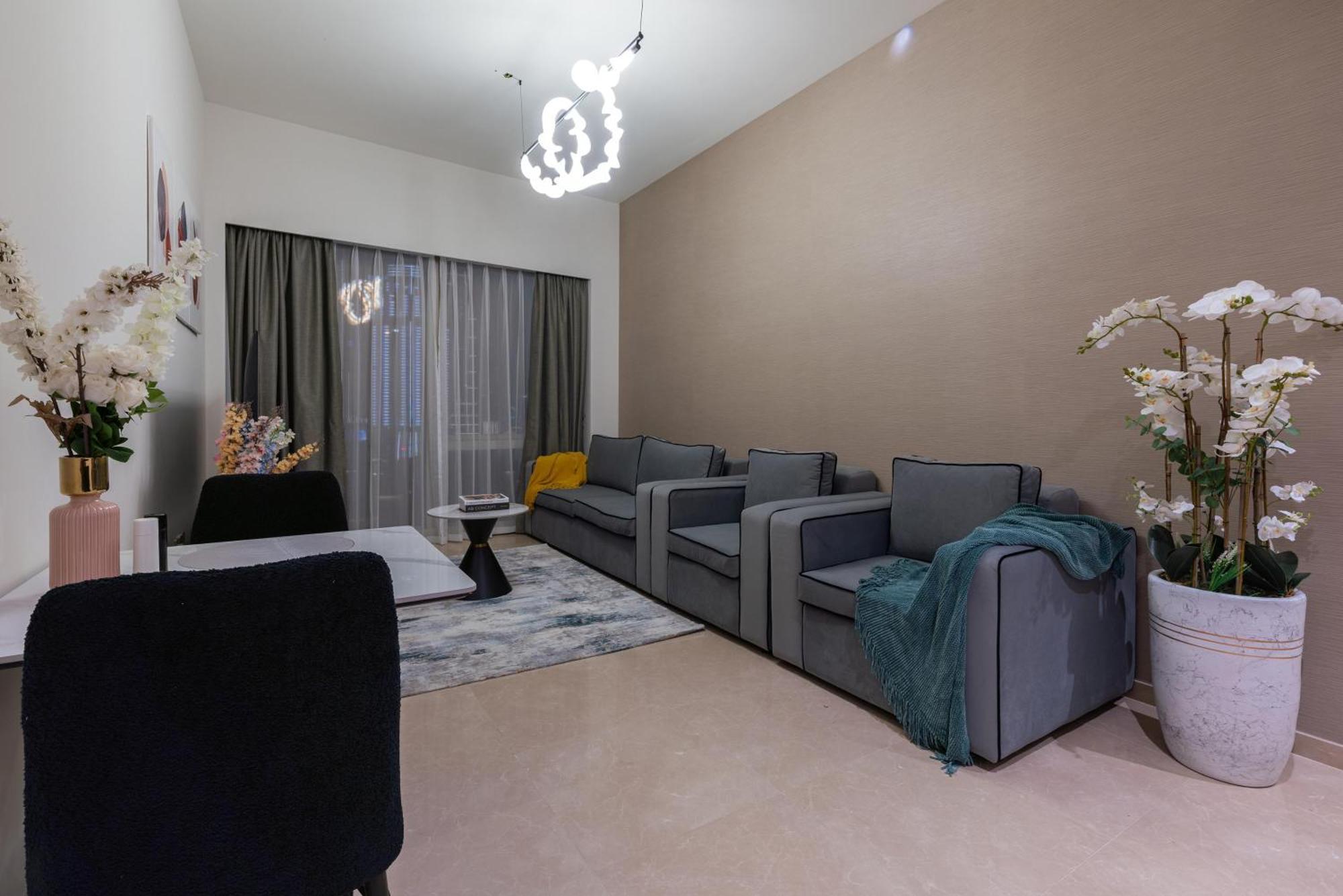 Prime Location - Full Burj Khalifa & Dancing Fountains Show - 1704 *