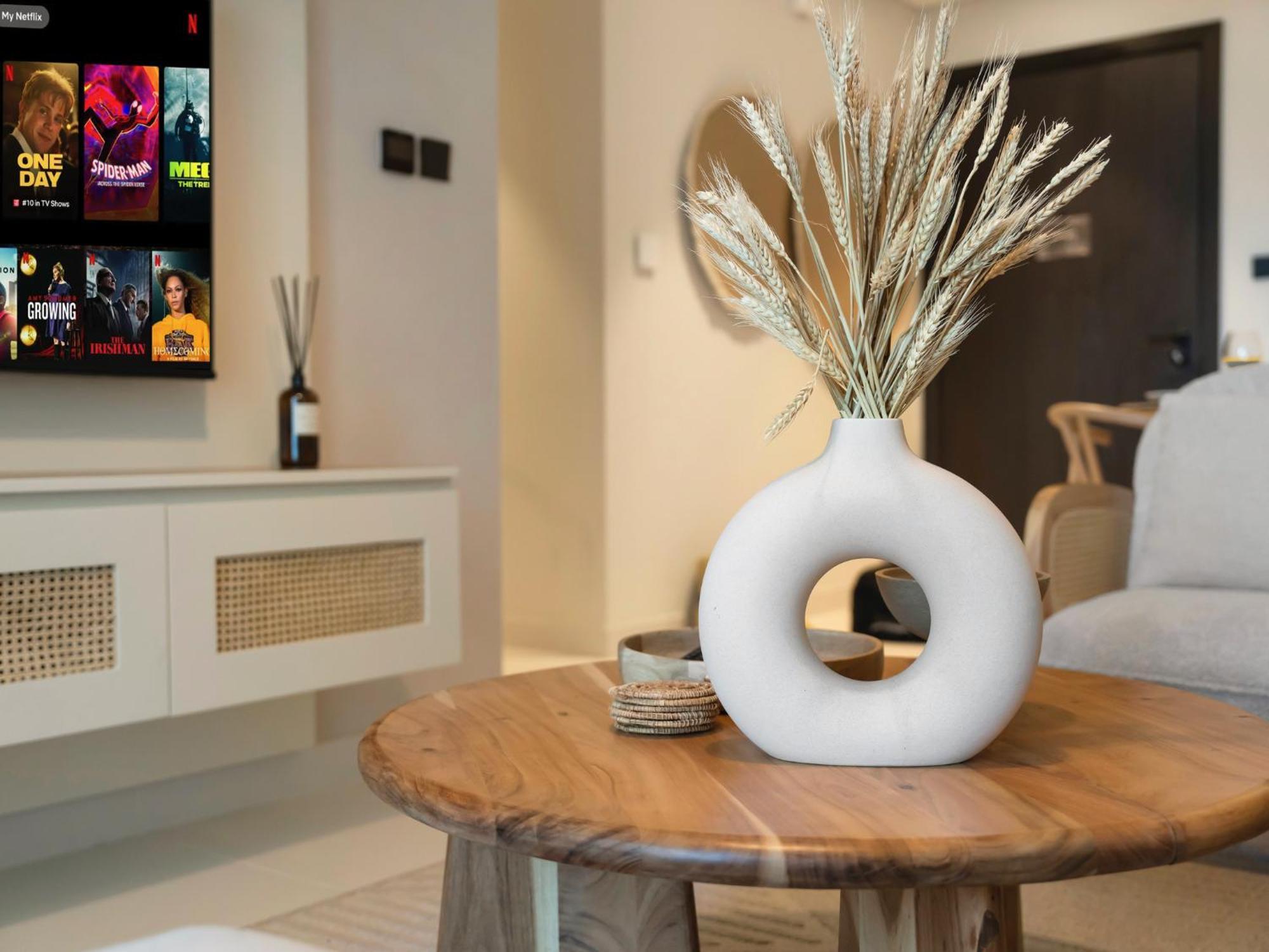 Cozy One Bedroom On The In Harbour - Prestige Retreats Dubai