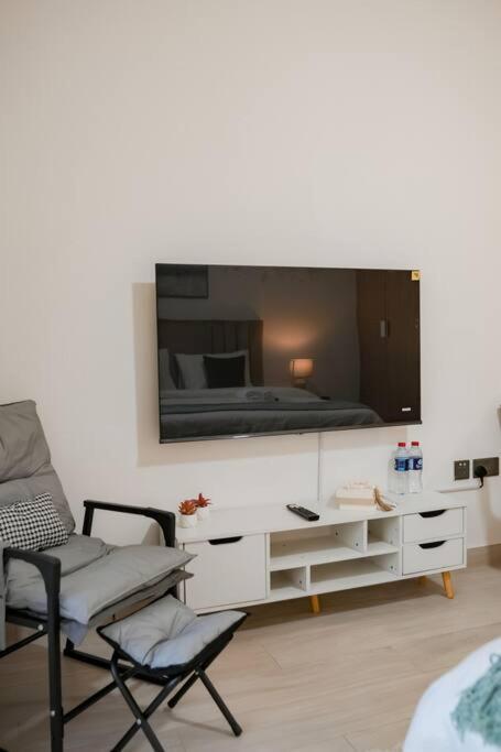 Cozy With Garden Views In Nad Al Sheba Appartement