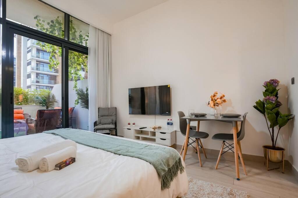 Cozy With Garden Views In Nad Al Sheba Dubaï