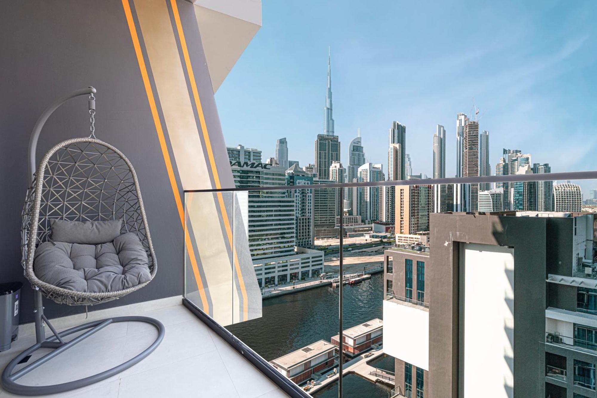 Luxury 2br Burj View & Jacuzzi Appartement *