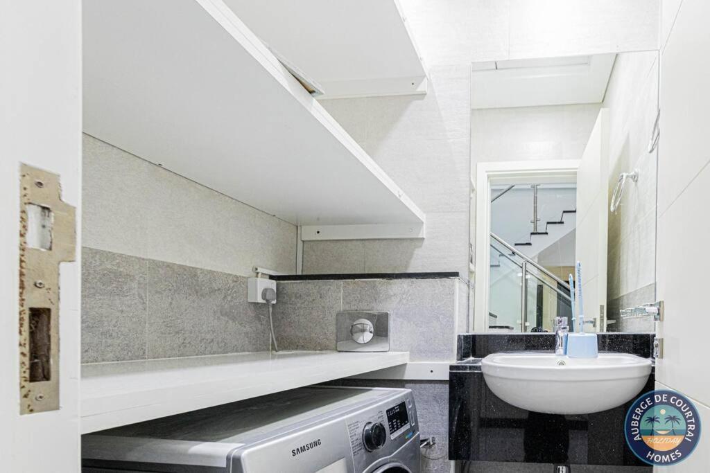 Elegant 3br Duplex Crystal Dubaï