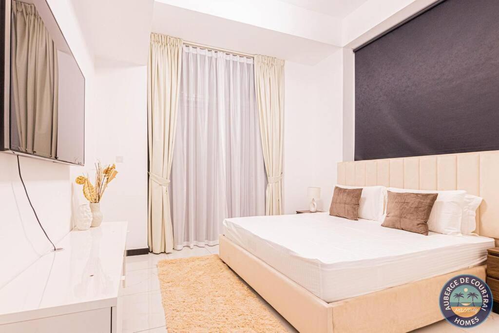 Elegant 3br Duplex Crystal Appartement *