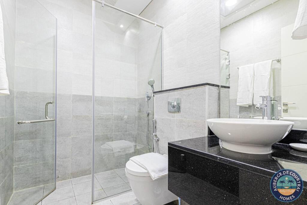 Elegant 3br Duplex Crystal *