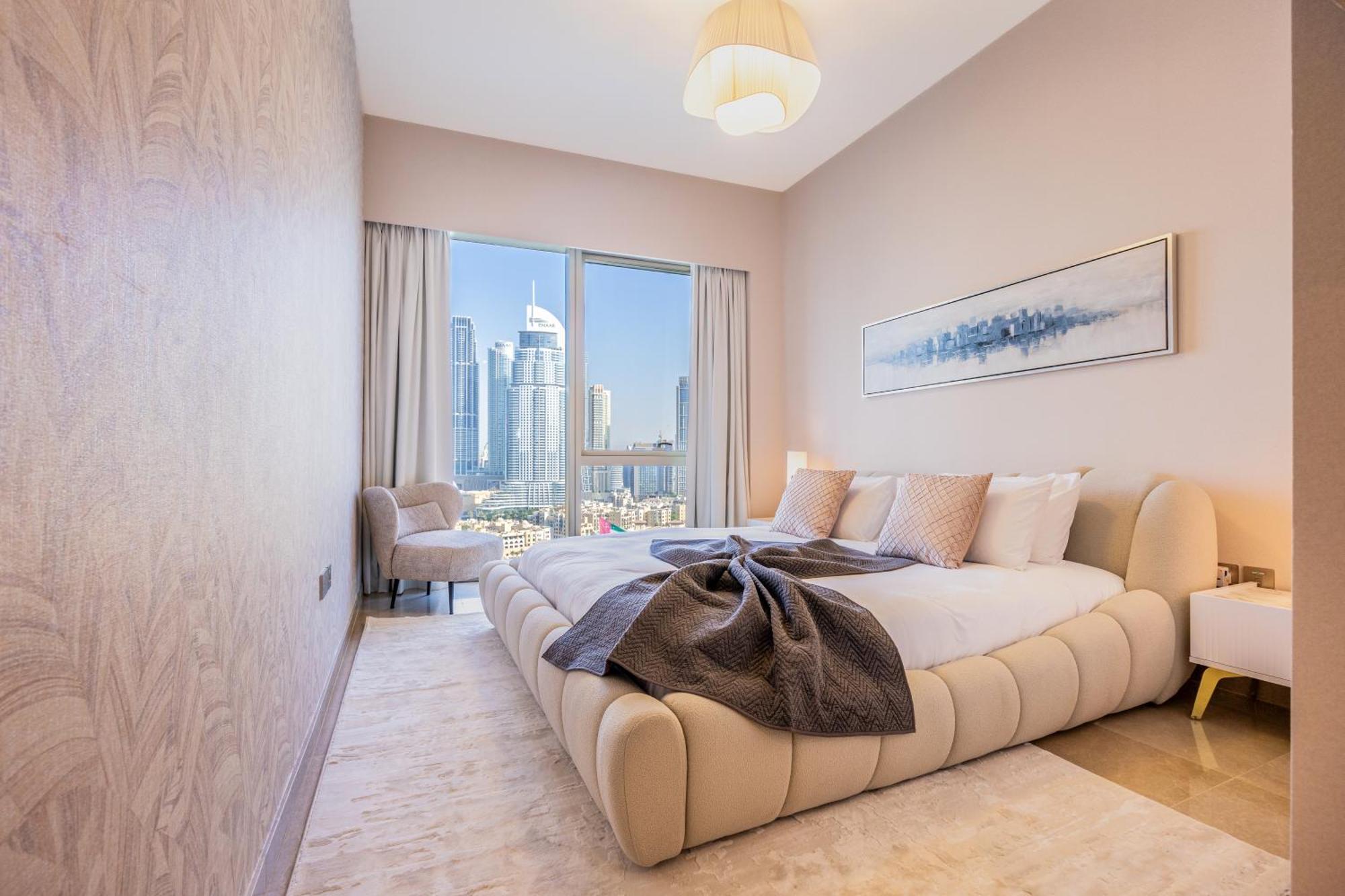 New 2 Bedroom Overlooking Burj Khalifa And Fountain View In Downtown *