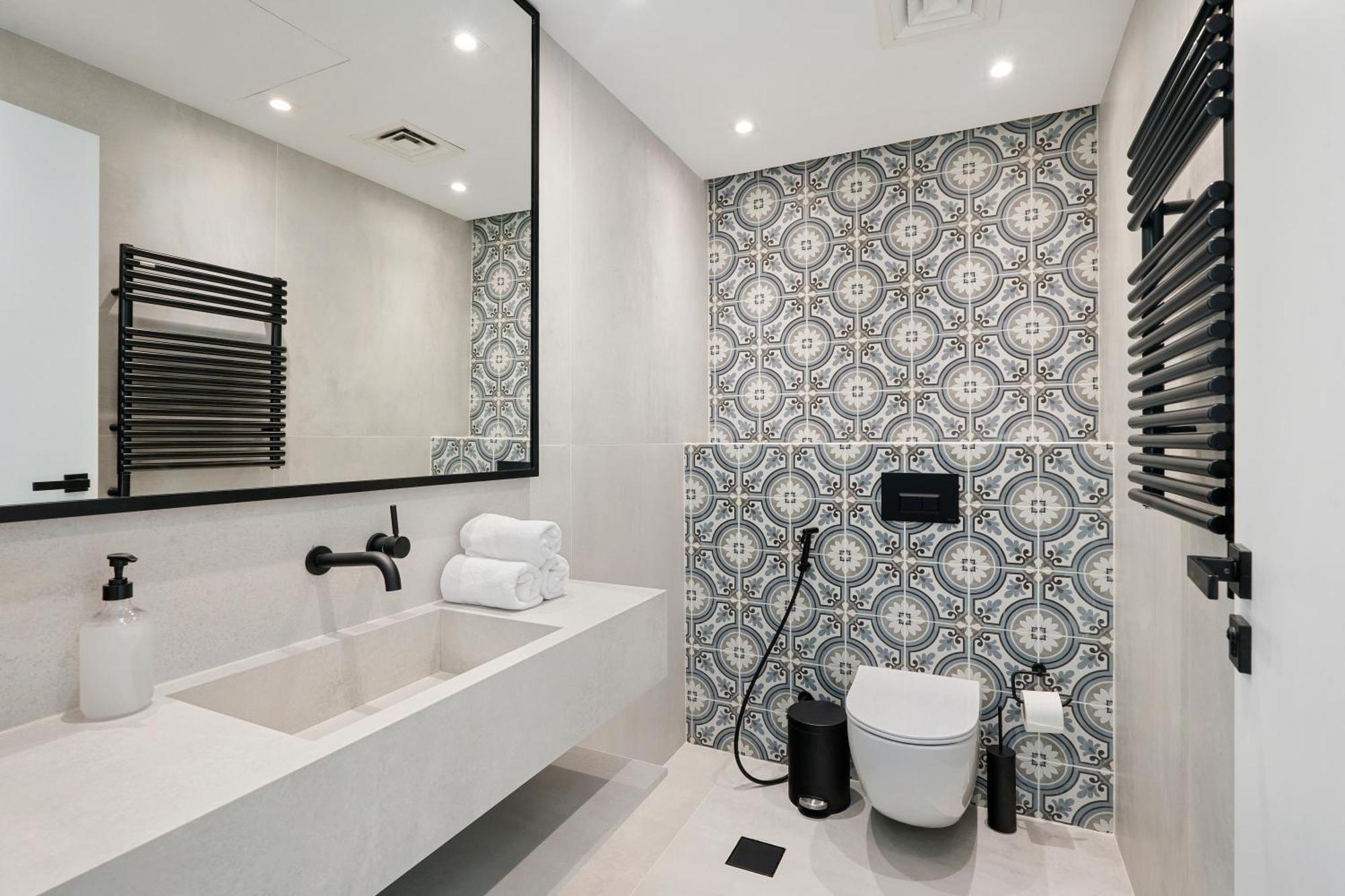 Ferrari Inspired Modern 3bhk With Maids And Full Sea View * Dubai