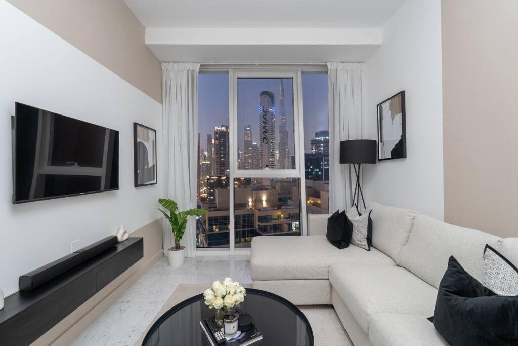 Apartamento Exquisite In Downtown Burj Khalifa Views With Stunning Pool