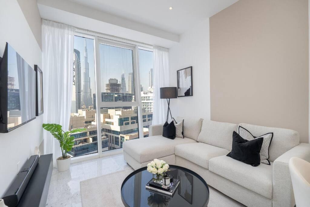 Apartamento Exquisite In Downtown Burj Khalifa Views With Stunning Pool