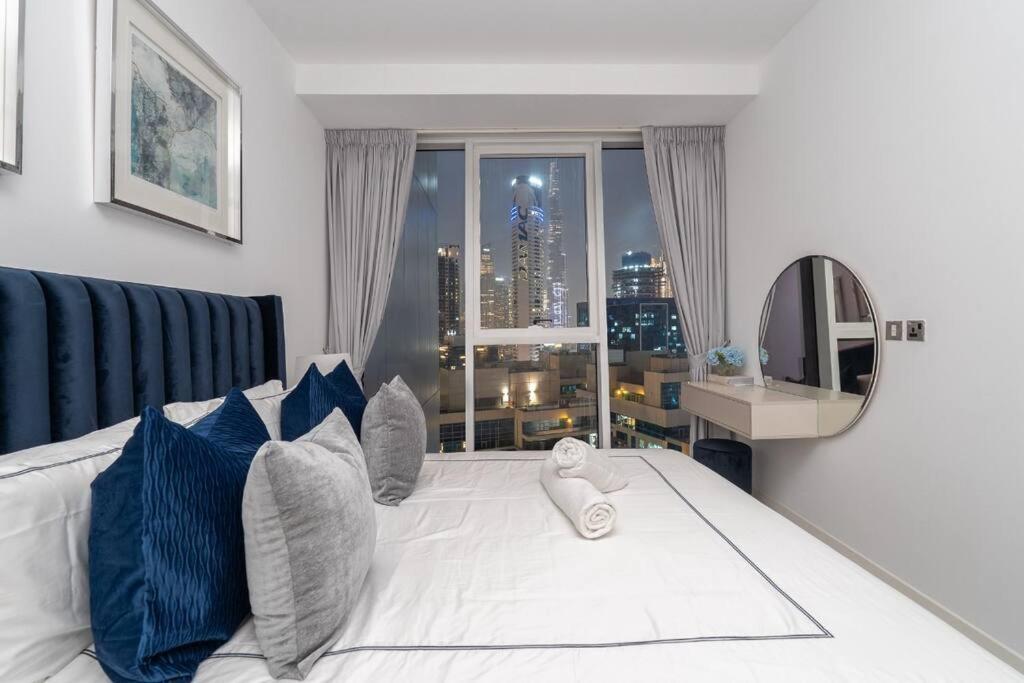 Apartamento Exquisite In Downtown Burj Khalifa Views With Stunning Pool *