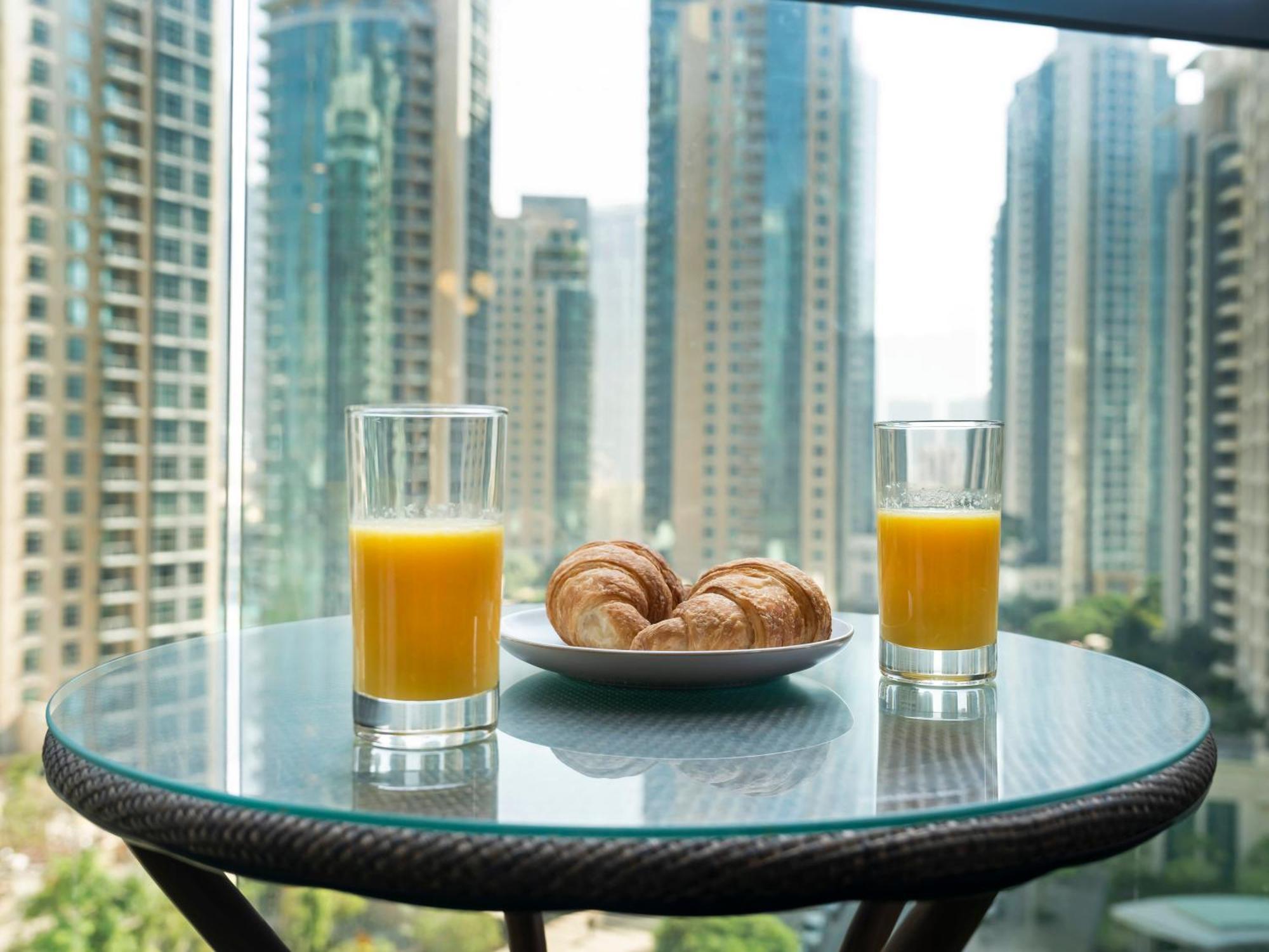 Apartamento Luxurious & Spacious 2br L Burj & Fountain Views L Walk To Mall L Pool L Gym *