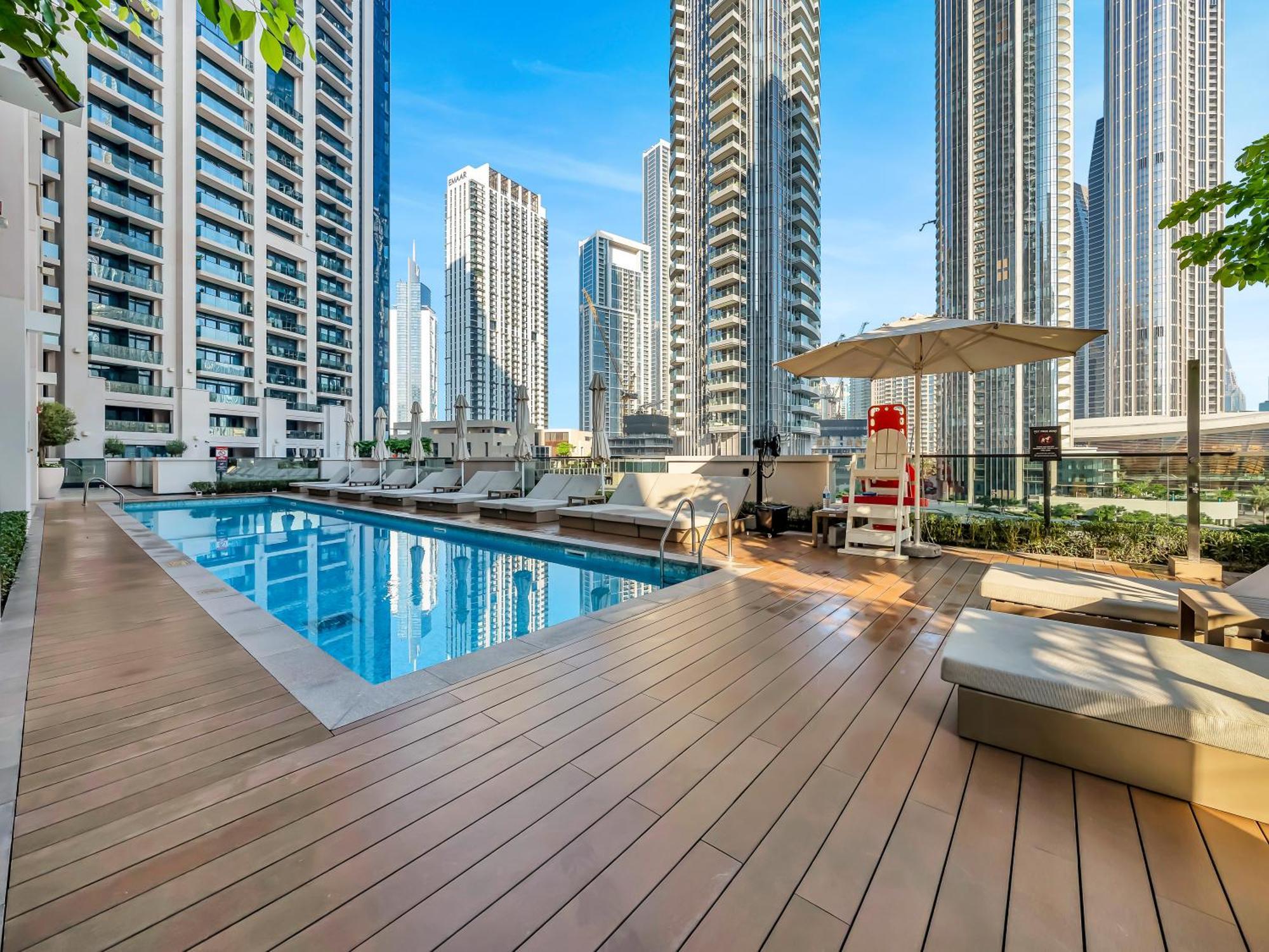 Apartamento Luxurious & Spacious 2br L Burj & Fountain Views L Walk To Mall L Pool L Gym *