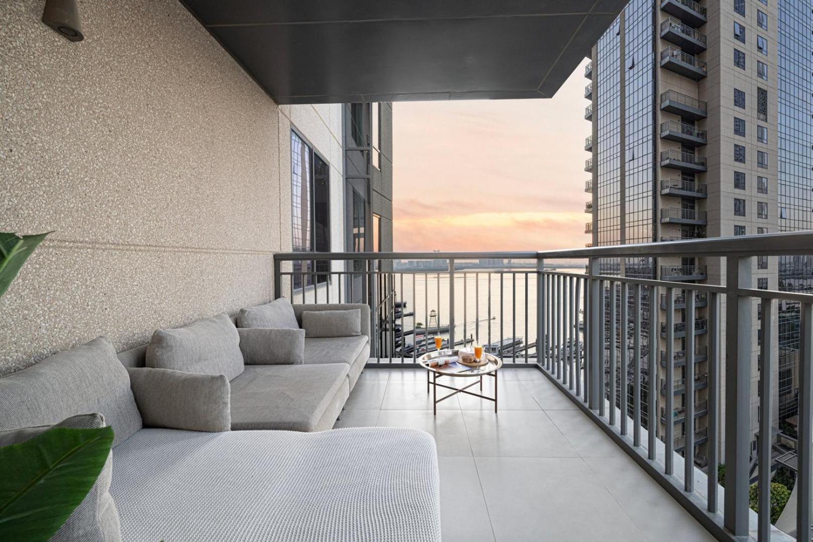 Luxe | Elegant 2br | Harbour View | Stylish & Cozy Appartement Dubaï