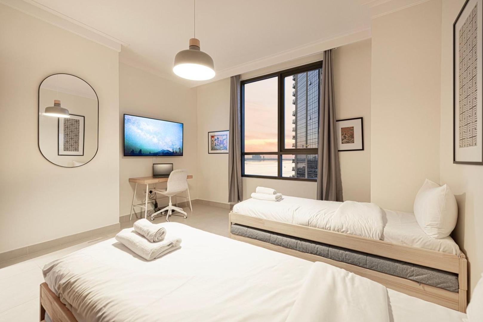 Luxe | Elegant 2br | Harbour View | Stylish & Cozy