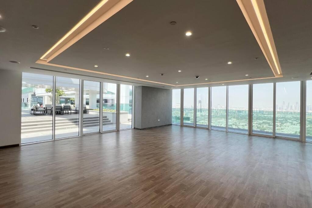 Apartamento Chic 2 Bed Near Trade Centre With 5 Star Amenities Dubai