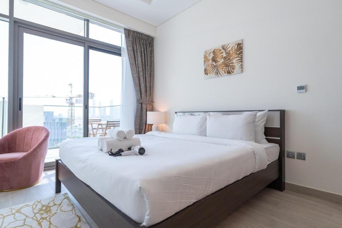 Wonderful With Balcony At Farhad Azizi * Dubaï