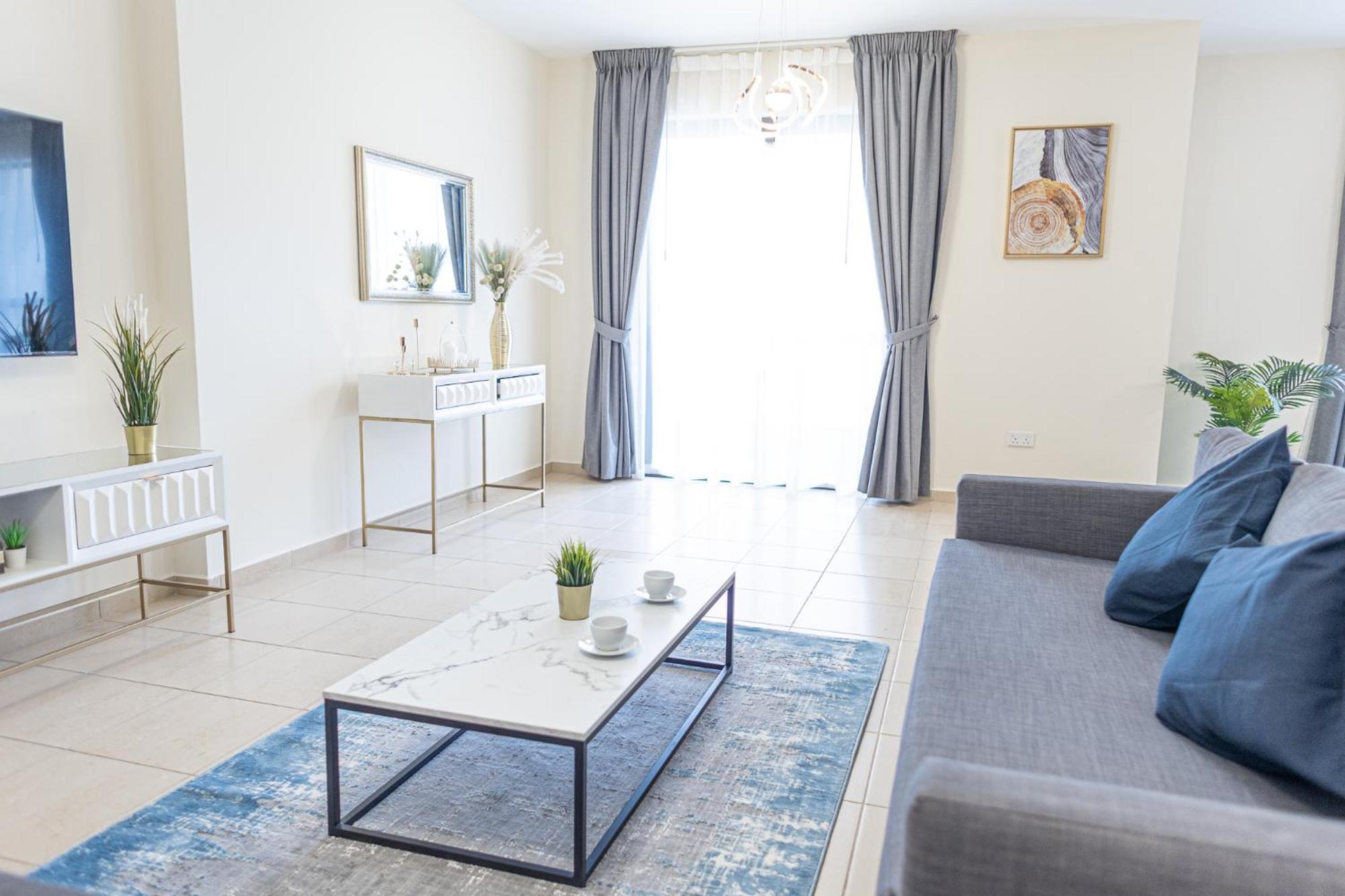 Happy Season Jbr Appartement